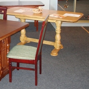 Кухонные и обеденные раскладные столы из дерева
